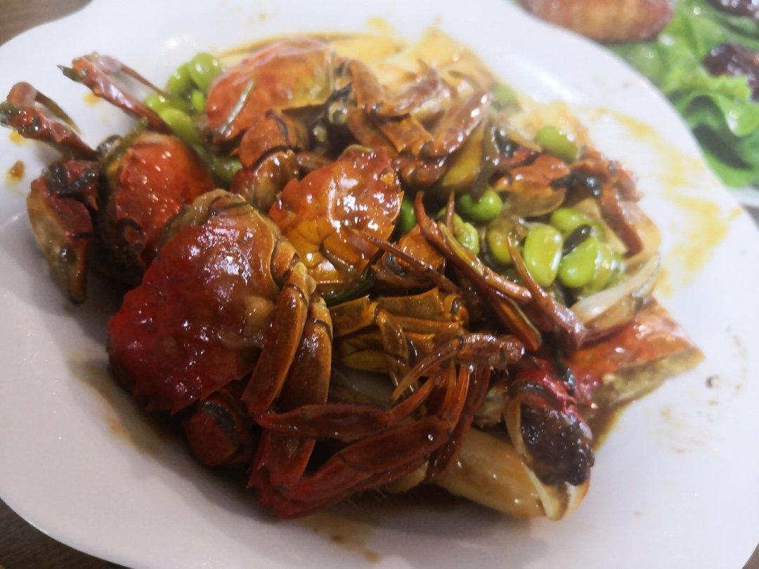 今朝切撒做的酱炒螃蟹(六月黄)毛豆