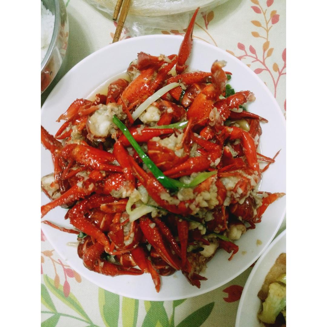 蒜泥龙虾