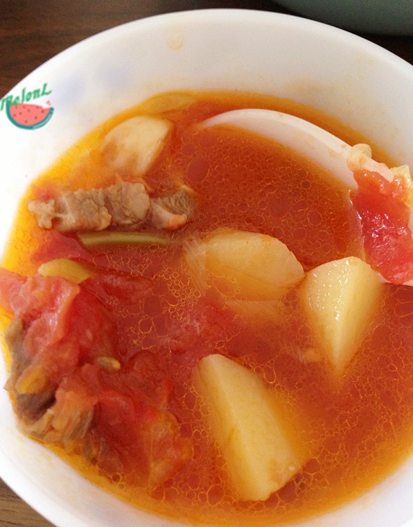 西红柿牛腩土豆