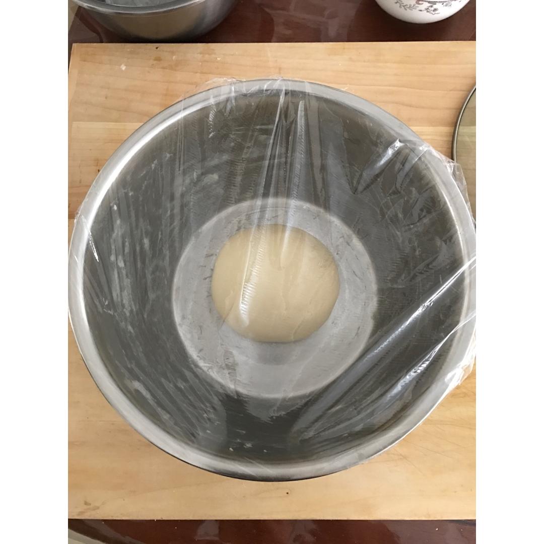花式牛奶面包