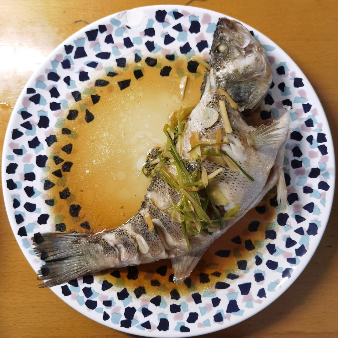 清蒸鲈鱼