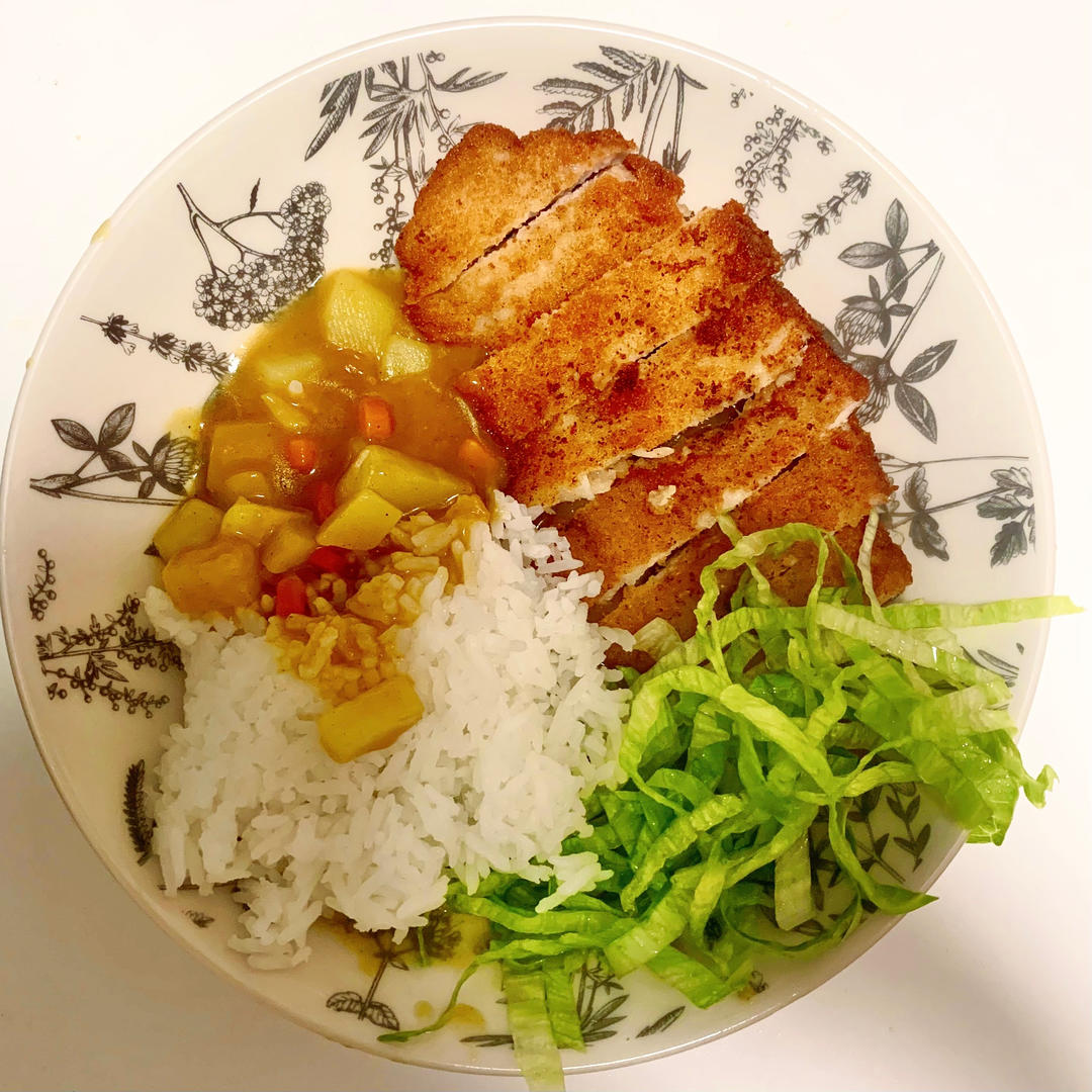 炸鸡排咖喱饭