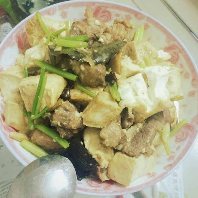 冻豆腐烧排骨