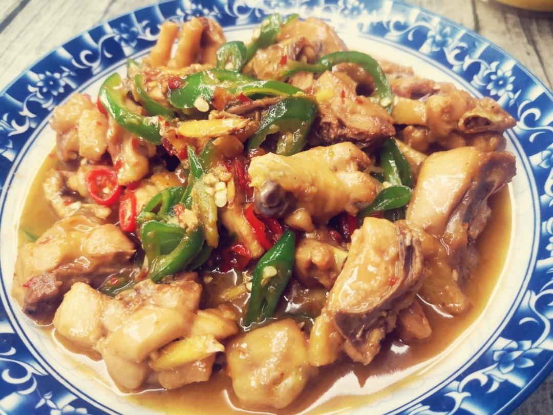 超级下饭的剁辣椒炒鸡肉