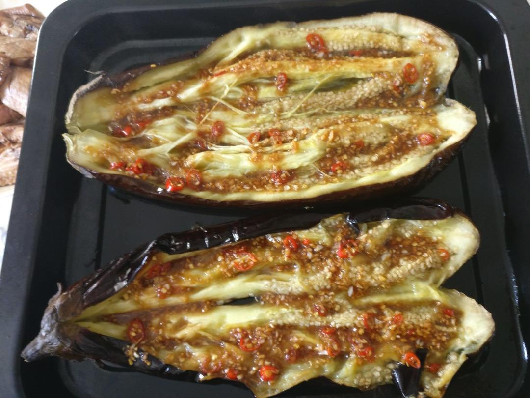 CC招牌菜销魂烤茄子，百吃不厌！