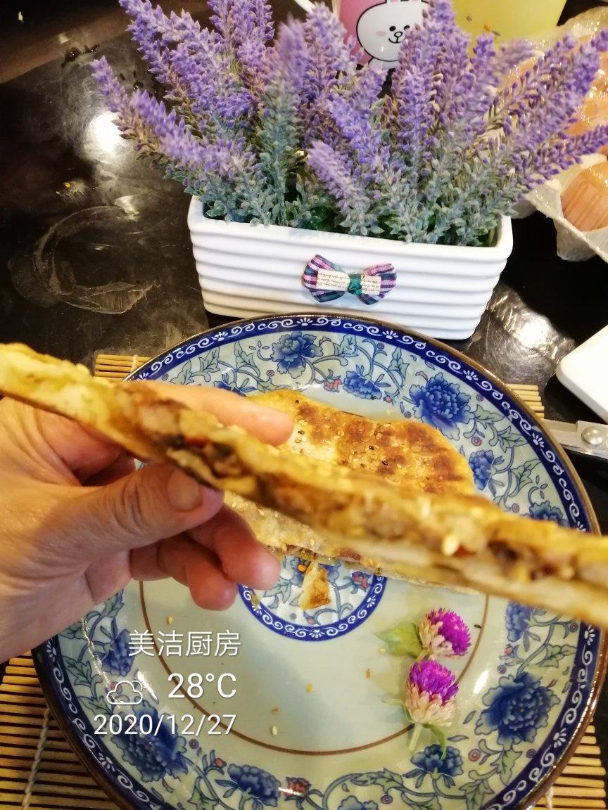 梅干菜鲜肉锅盔