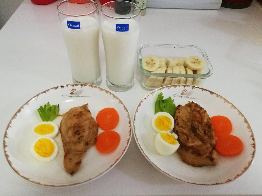 健身厨男版：香煎滑嫩鸡胸肉，全网最流行的鸡胸吃法！