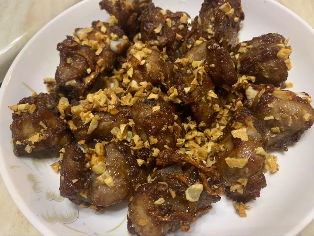 金牌蒜香排骨