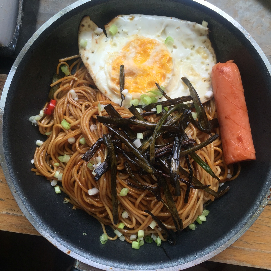 葱油拌面Spring Onion Noodles