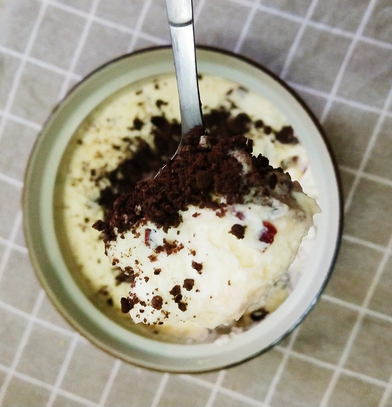 酸奶奥利奥冰淇淋