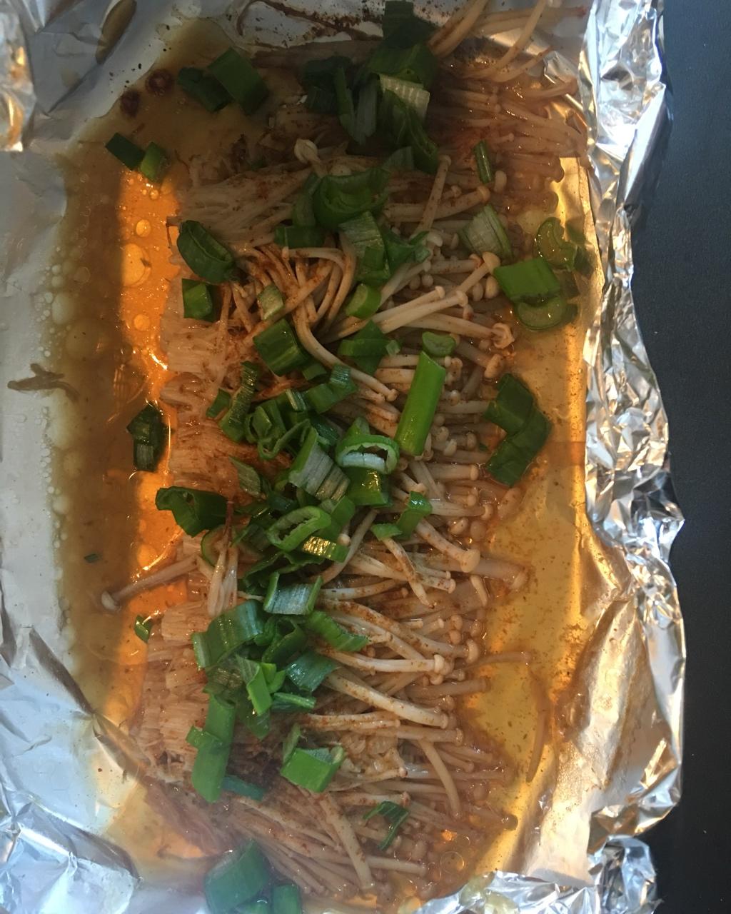 蒜蓉孜然烤金针菇