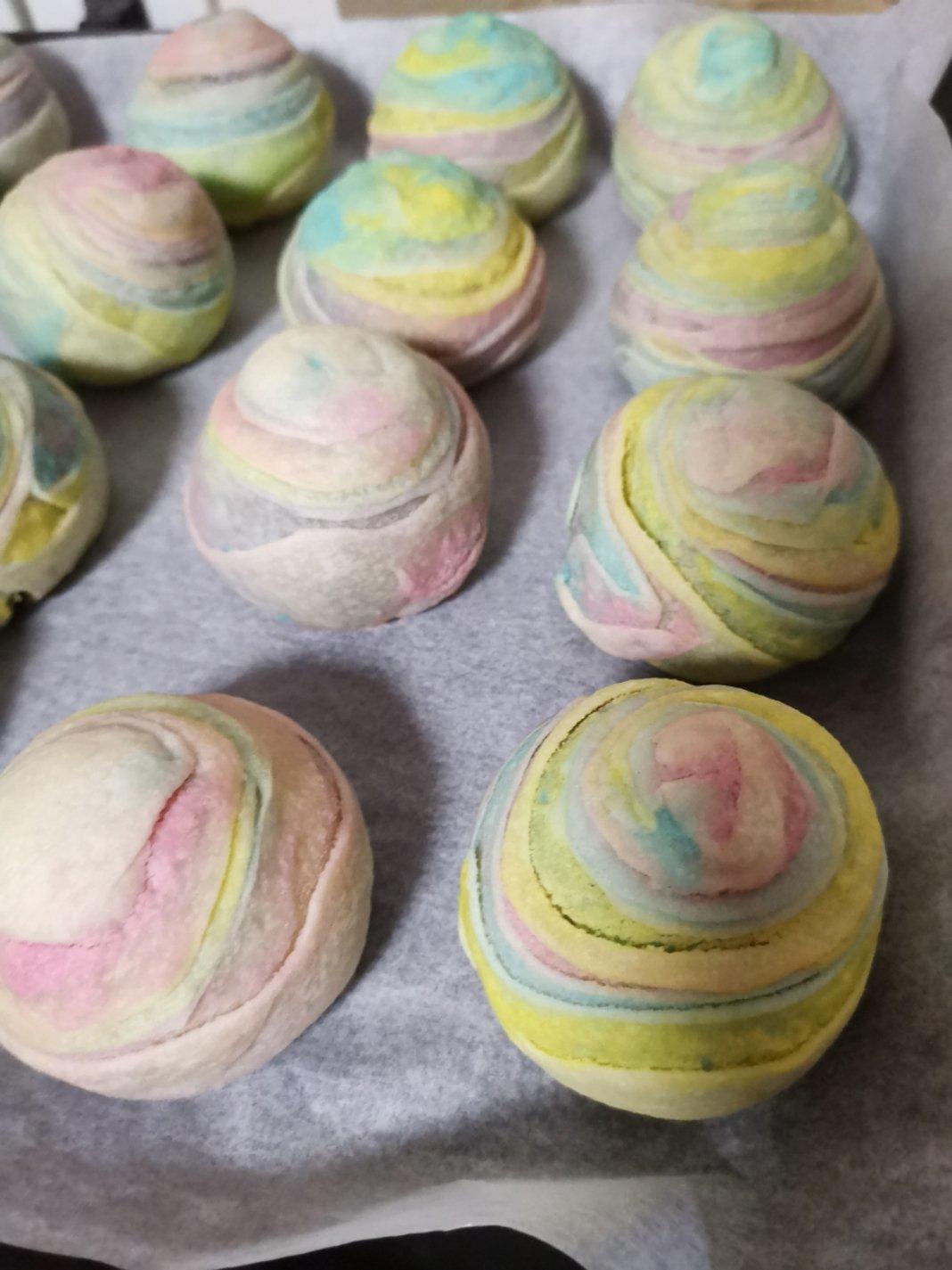 彩虹蛋黄酥（独角兽蛋黄酥）