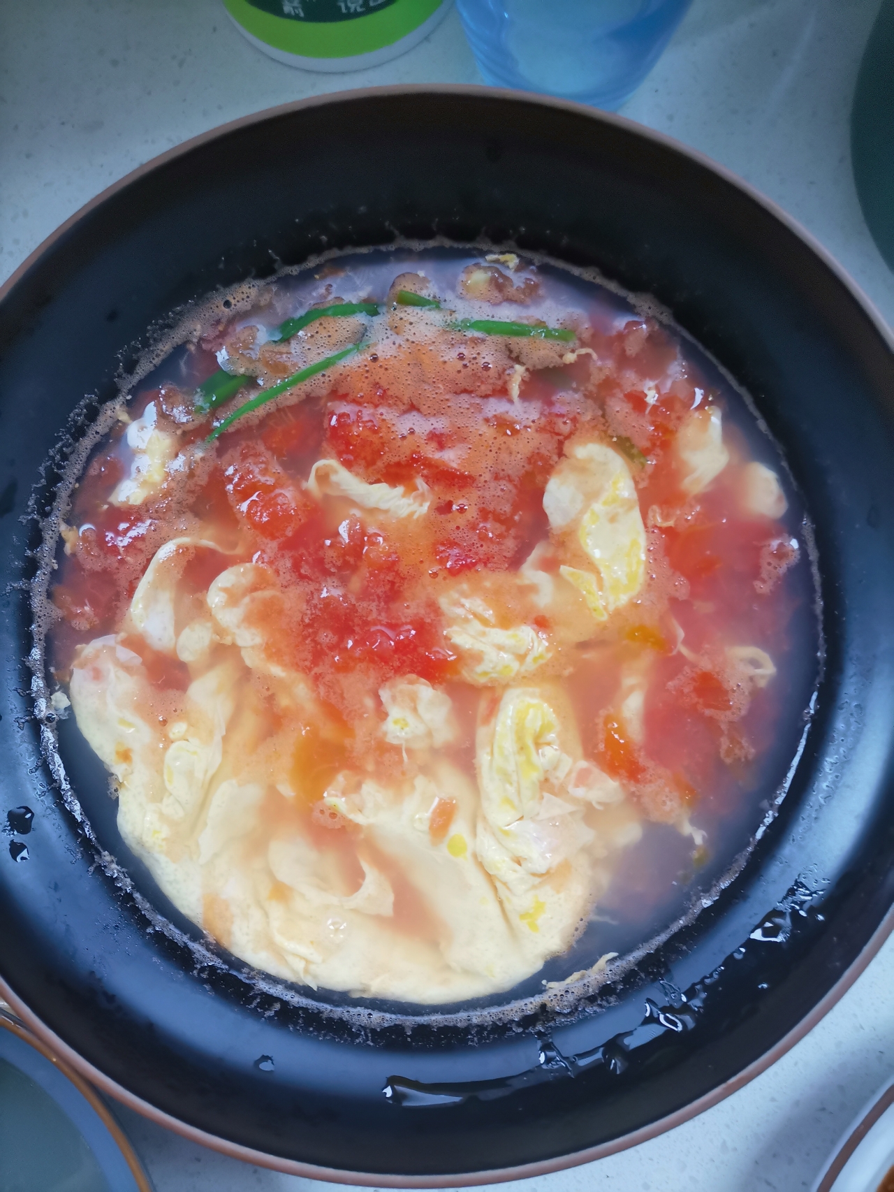 你真的会做「西红柿鸡蛋汤」吗？教你一招，蛋花漂亮超好喝！
