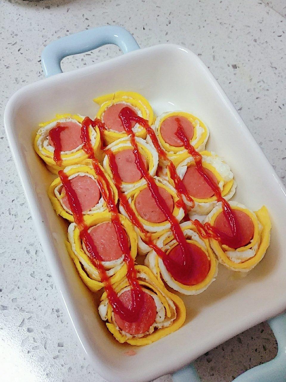 双色鸡蛋火腿卷