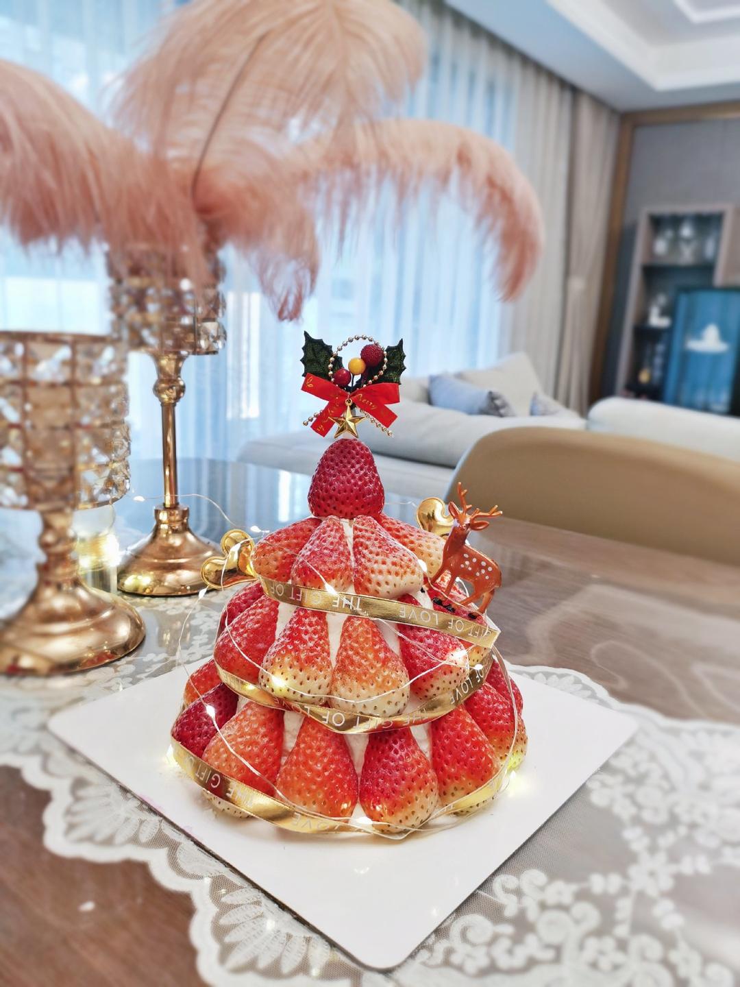 圣诞草莓塔-超有圣诞氛围的快手蛋糕