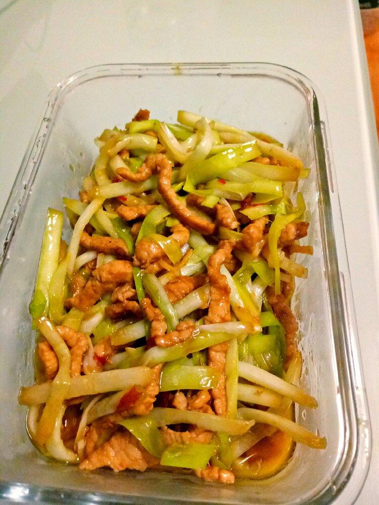 韭黄炒肉丝