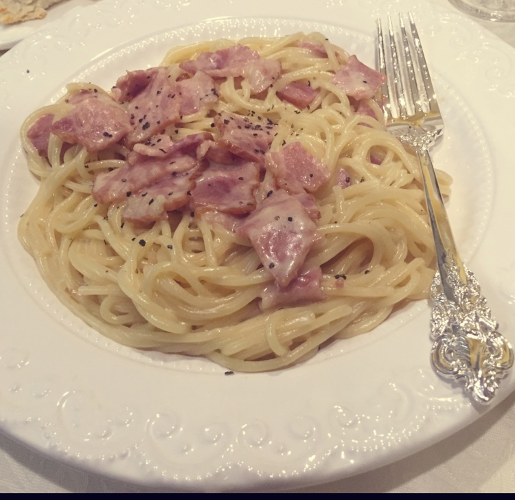 白蘑菇奶油培根意面