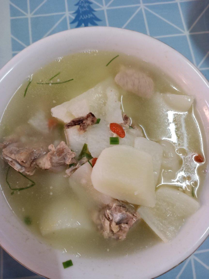 萝卜排骨汤
