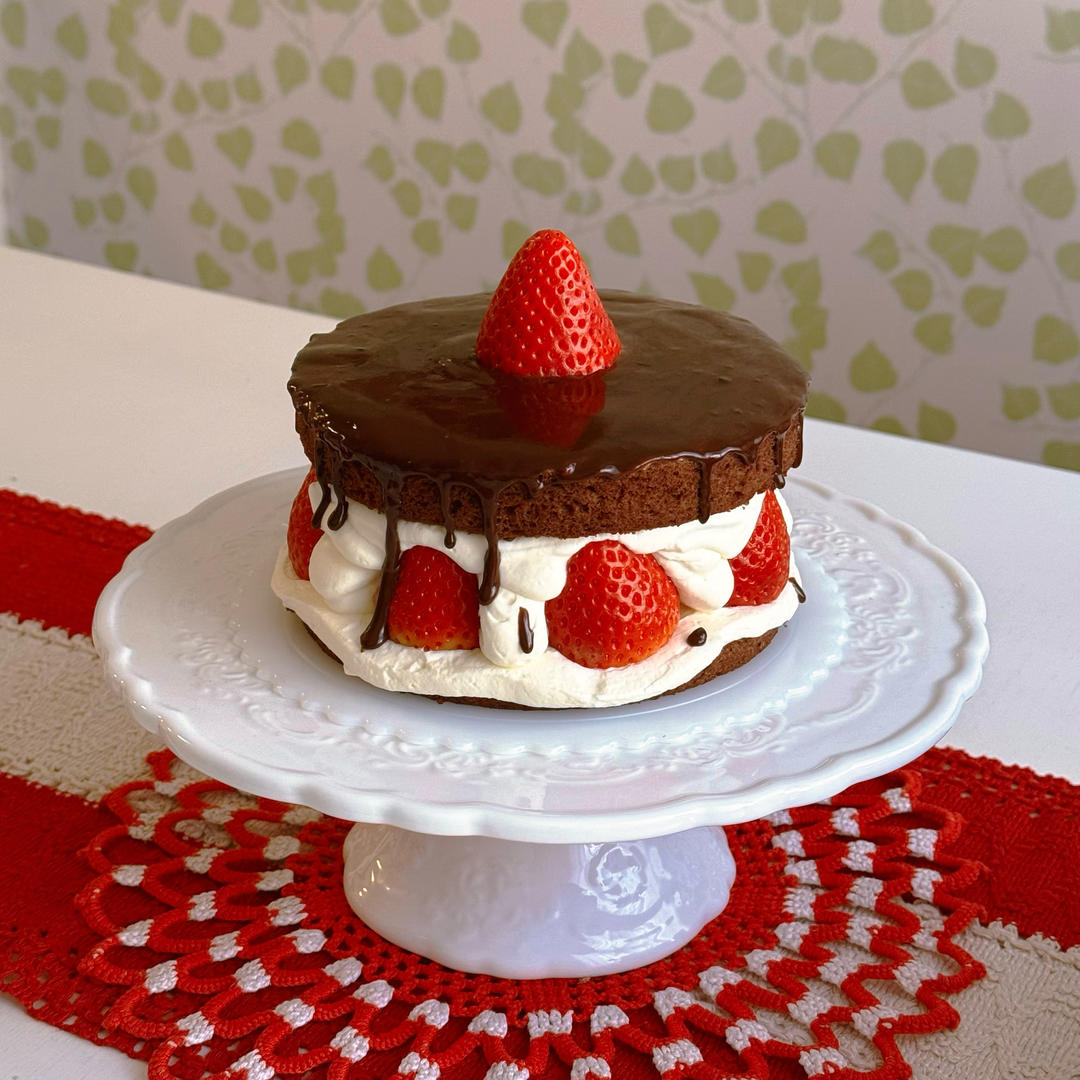 巧克力草莓乳酪奶油蛋糕