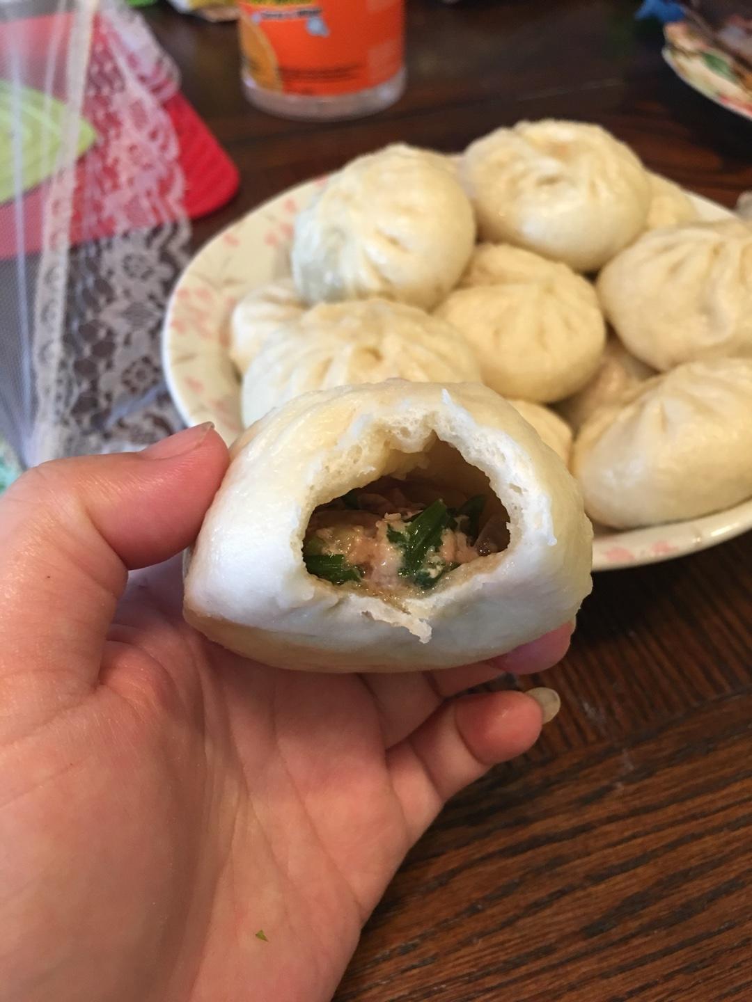 韭菜肉包子的做法