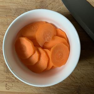 胡萝卜泥米糊（7月龄辅食）的做法 步骤7