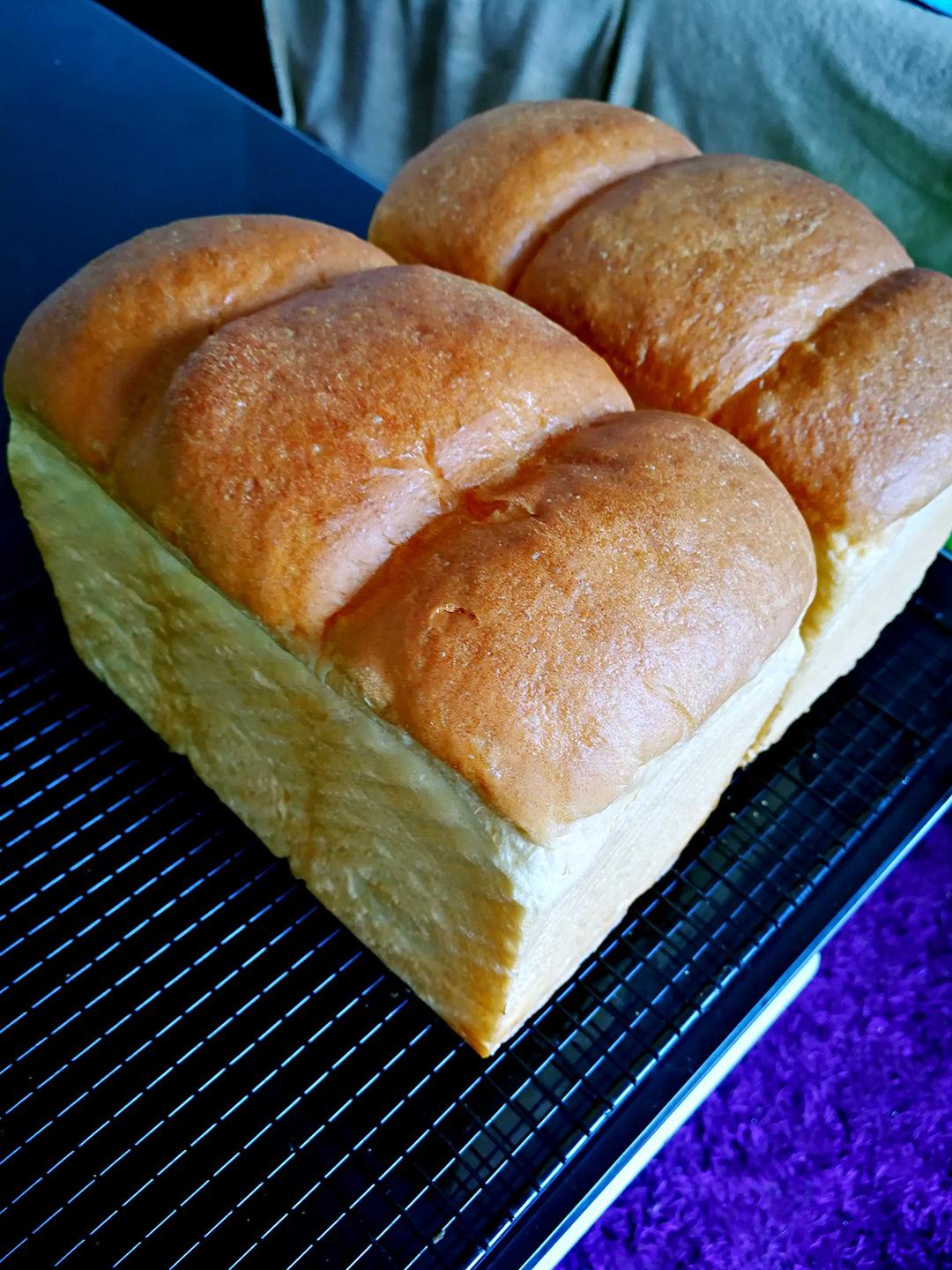 液种吐司（揉面机版20分钟完美出膜）