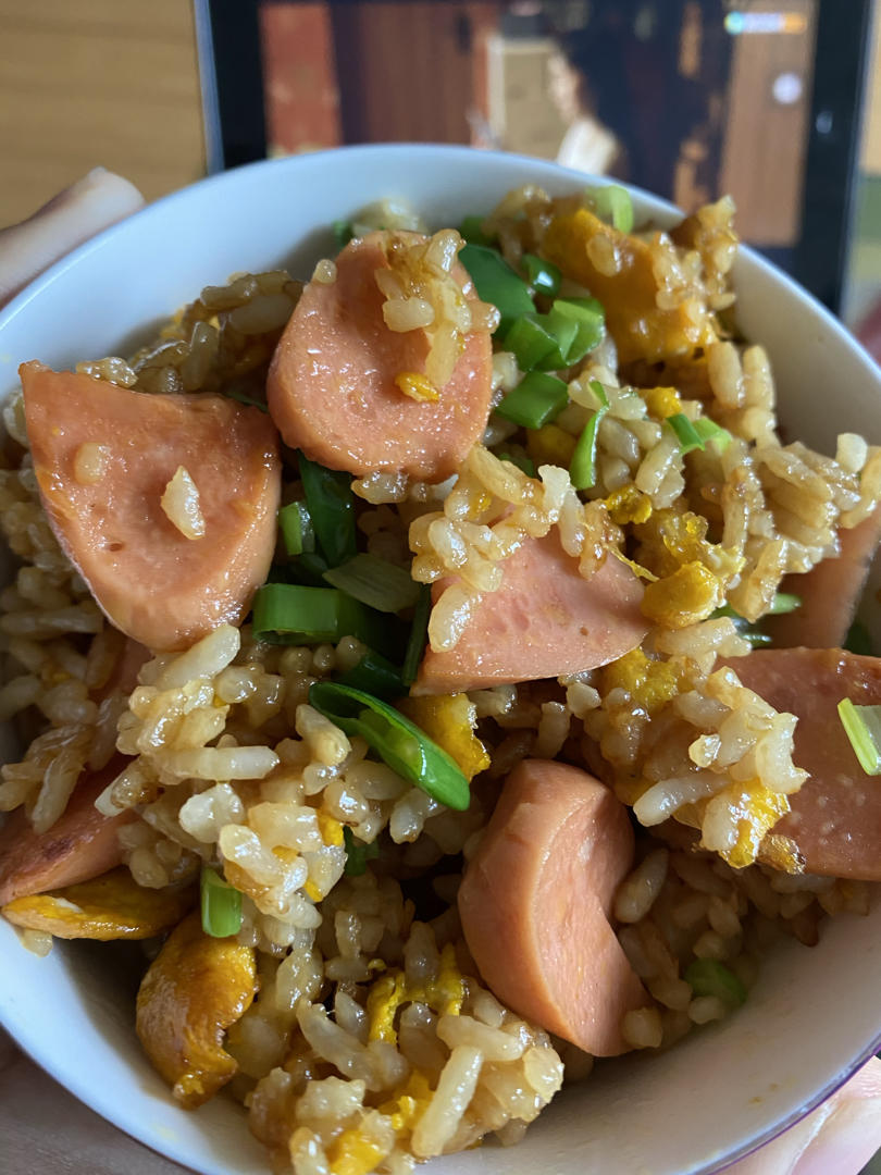 厨师长教你：“酱油炒饭”的家常做法，里面满满的小技巧，很受用