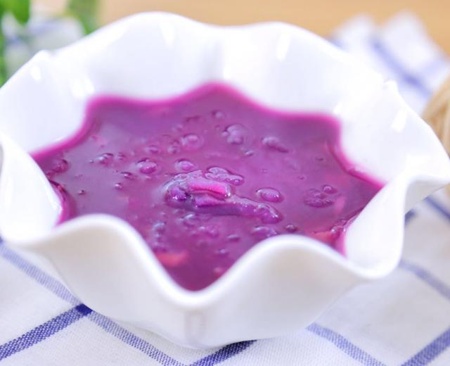 紫薯银耳甜汤 宝宝辅食食谱的做法