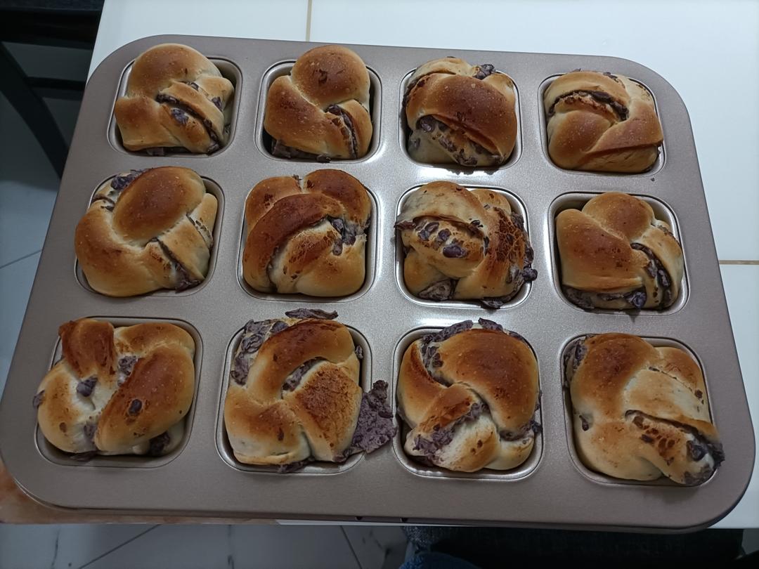 迷你豆沙吐司｜红豆面包｜一口一个