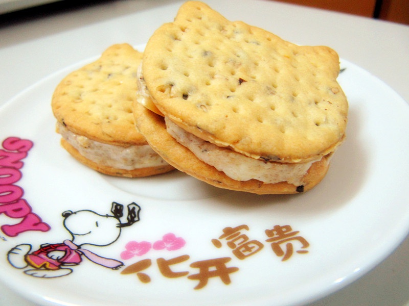 牛轧糖夹心苏打饼干