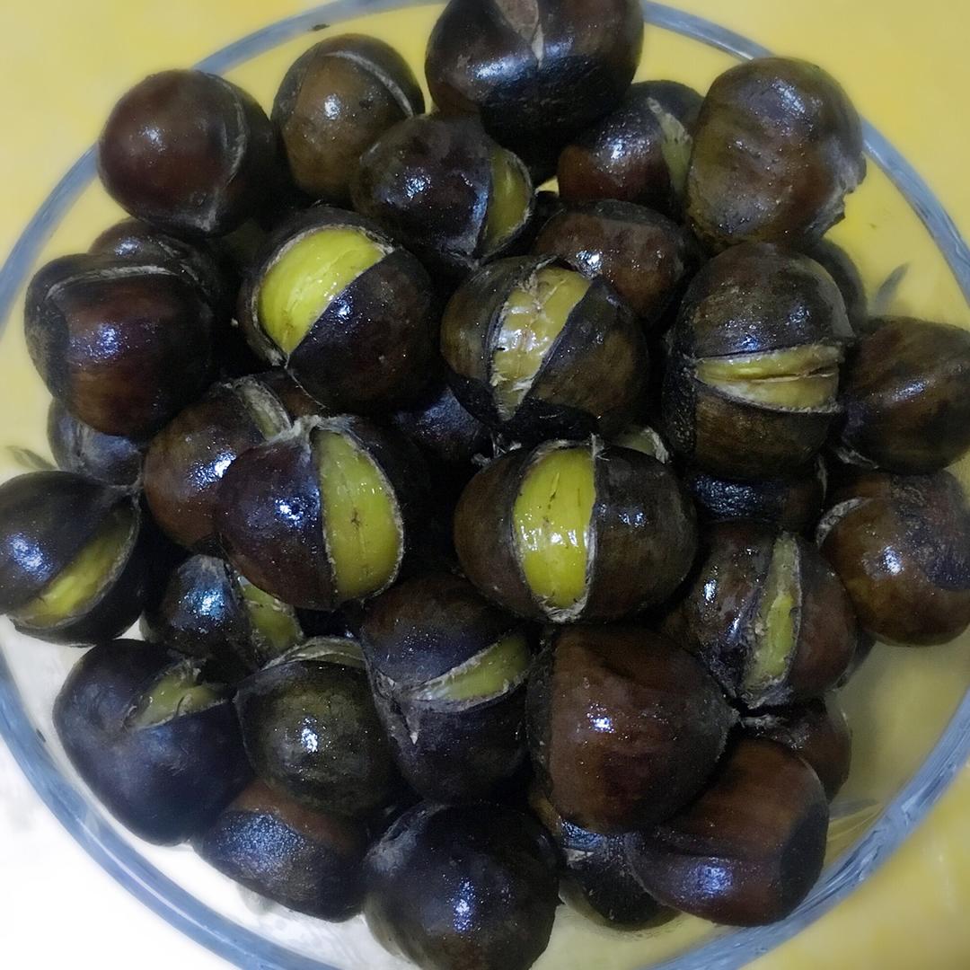 慵懒美丽的栗子