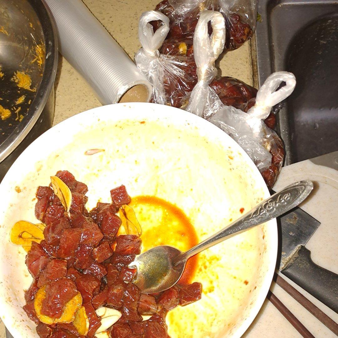 超级容易整的香喷喷哒铁板孜然牛肉粒