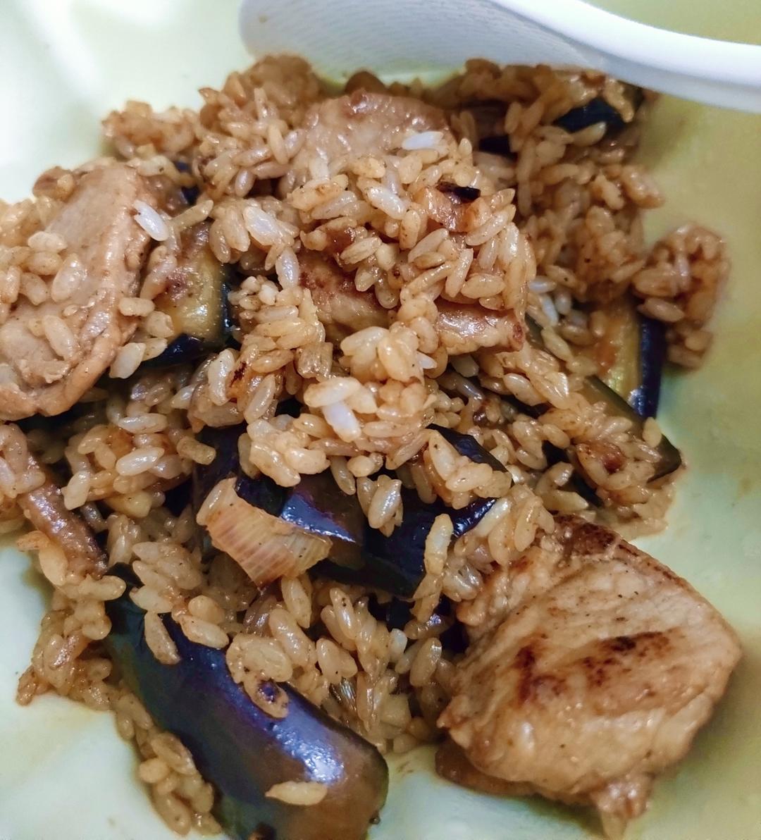 家常菜：茄子炒肉丝（少油保色法）