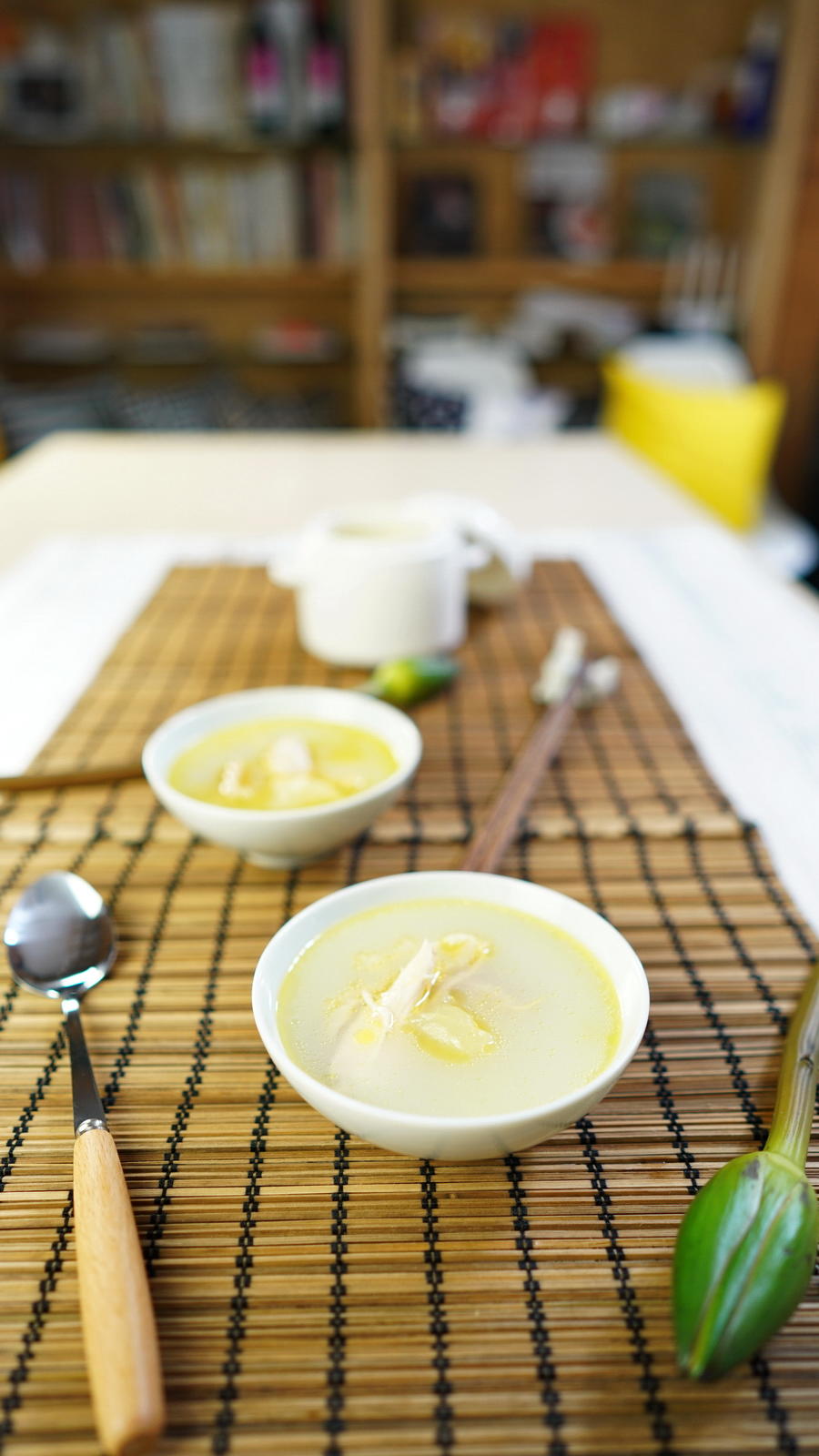 爵士汤-蜜瓜花胶响螺鸡汤