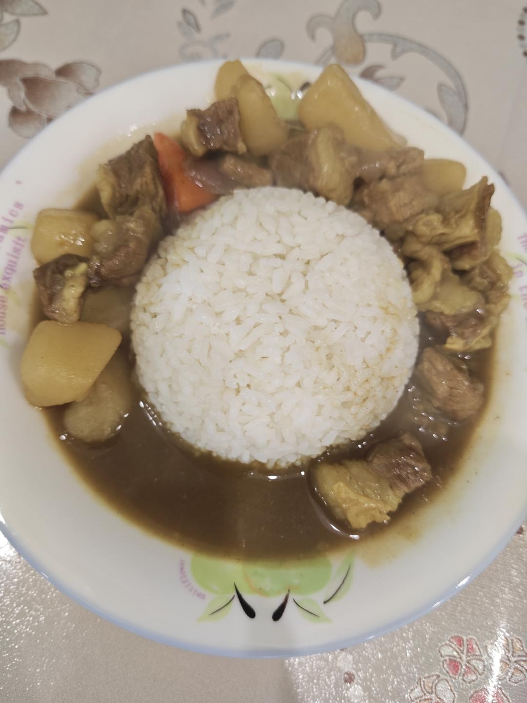 家常版咖喱牛肉盖饭的做法
