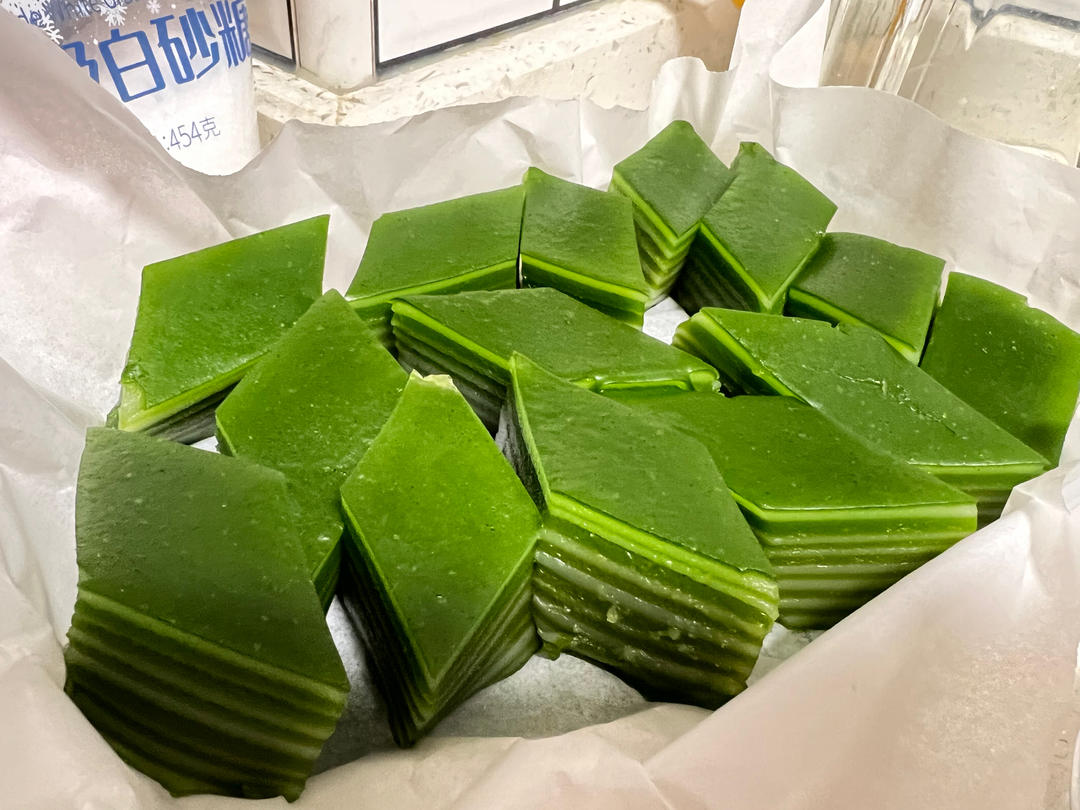 斑斓椰汁千层糕（马蹄粉、木薯淀粉版）