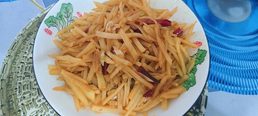 酸辣土豆丝的家常做法 超级下饭