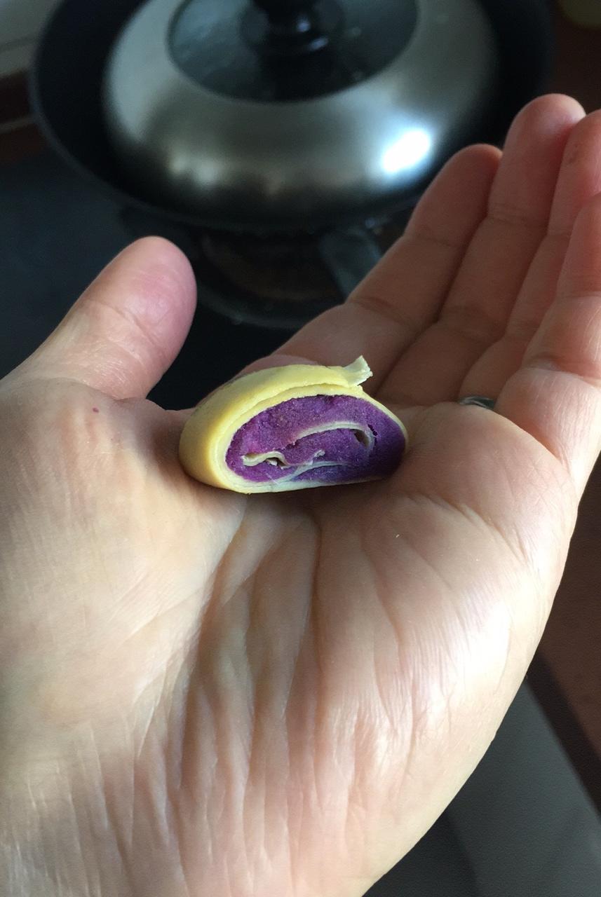 适合10个月以上宝宝手指食物，鸡蛋紫薯卷