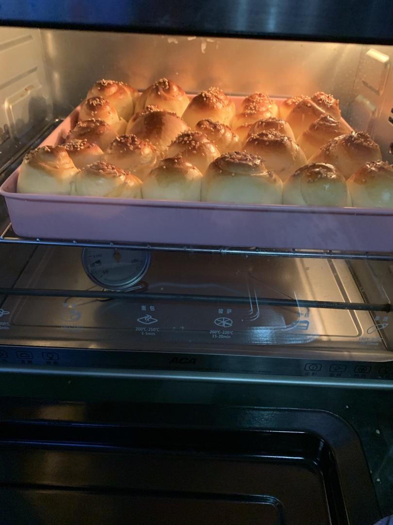 脆底蜂蜜小面包