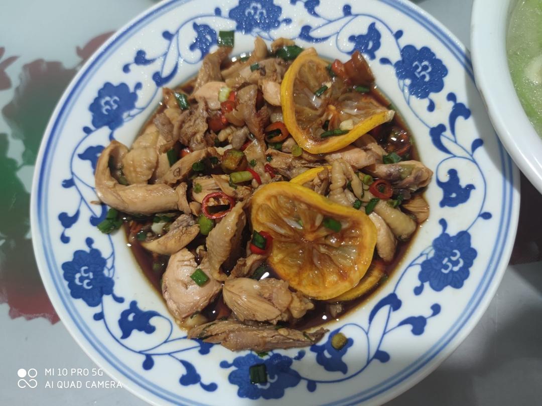 凉拌手撕鸡腿