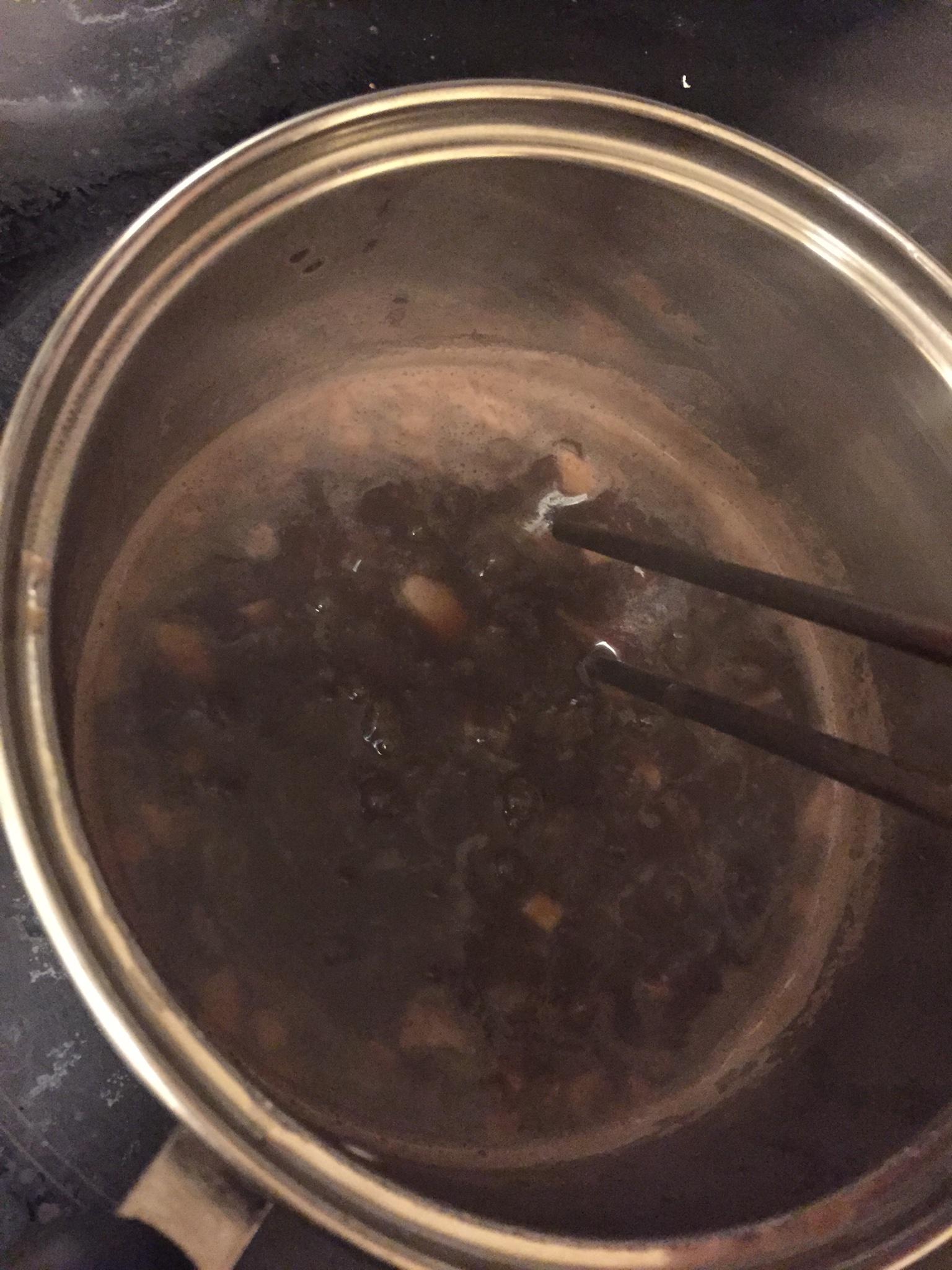 血糯米红豆芋头羹的做法 步骤3