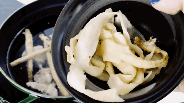 粤式祛湿排骨汤的做法 步骤8