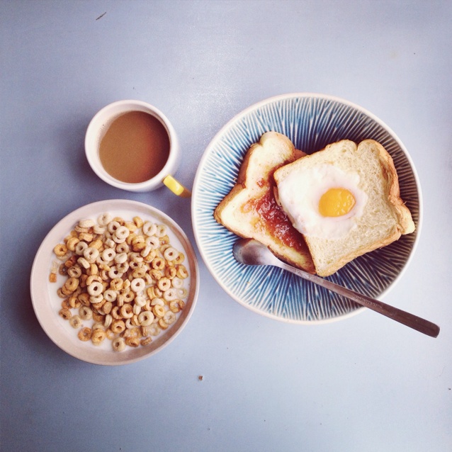 吐司煎蛋/Egg in a basket