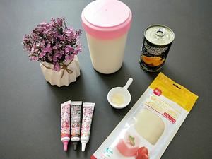 小蜜蜂酸奶布丁的做法 步骤1