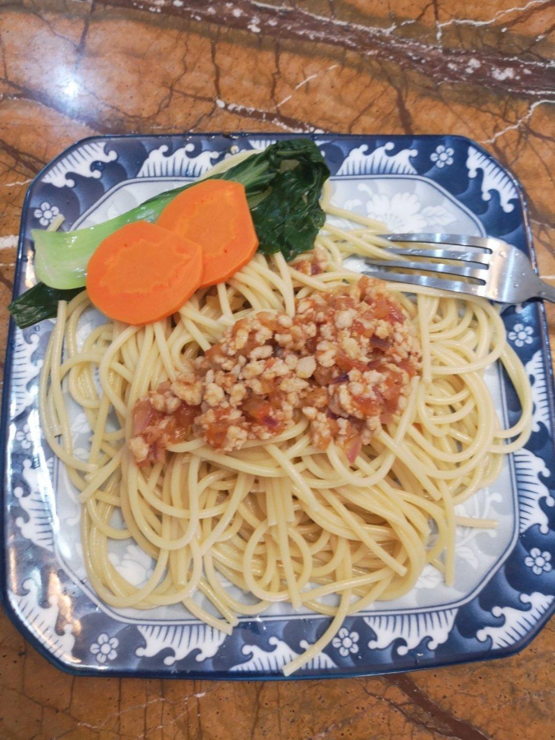 番茄肉酱意大利面