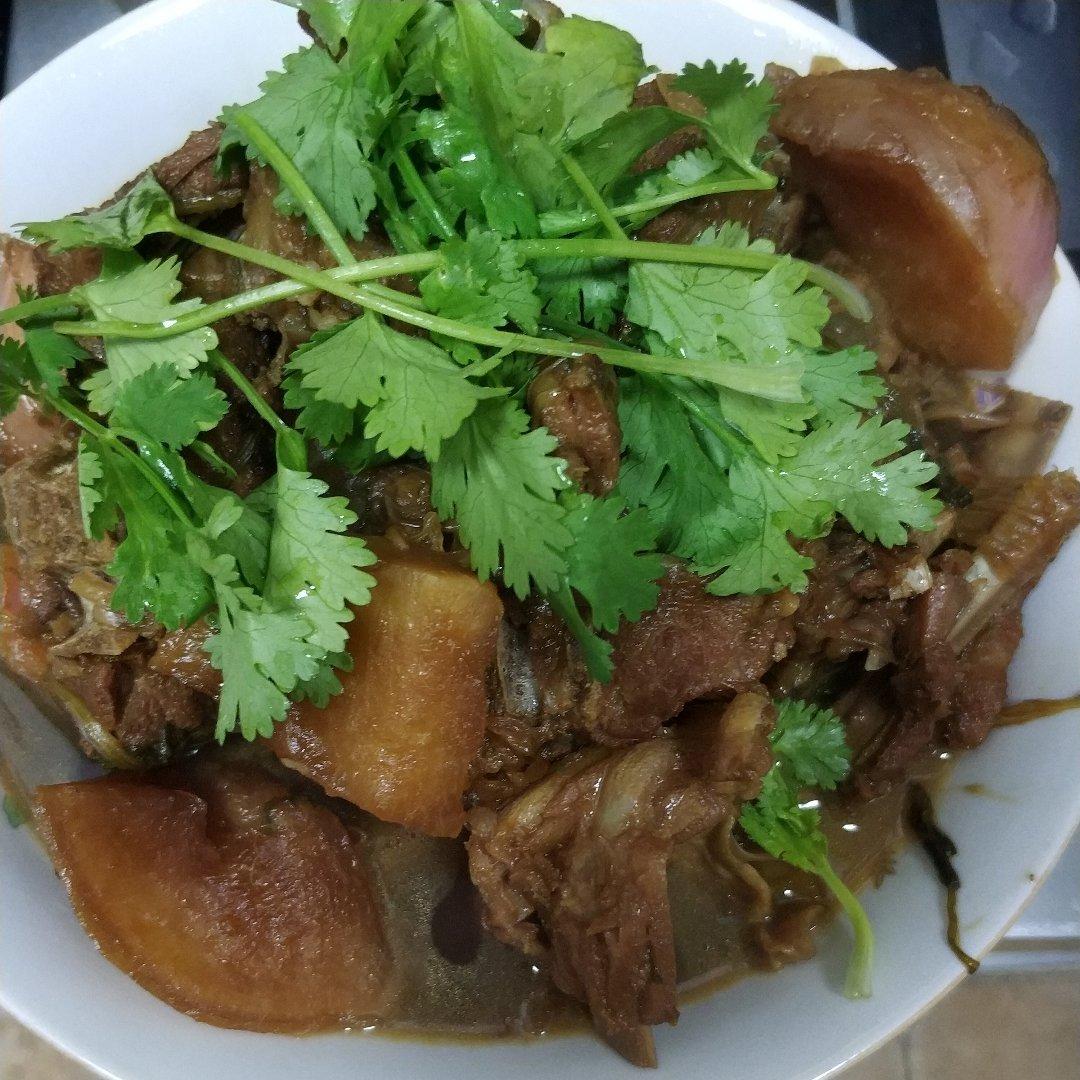 羊蝎子锅 Lamb Hotpot