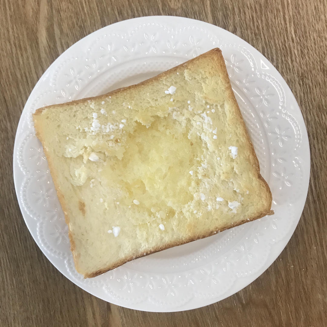 酥脆到流泪的黄油粗糖烤吐司片
