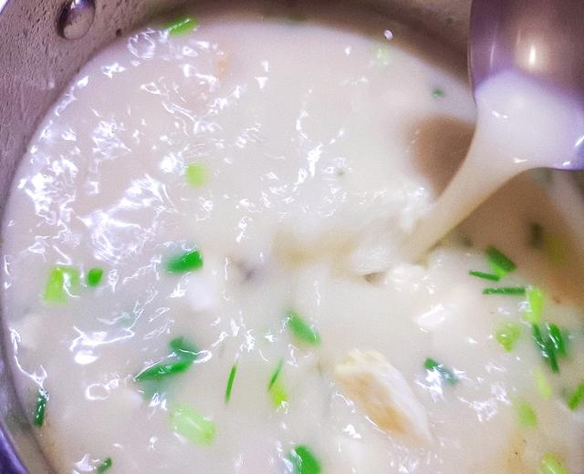 巨鲜奶白鲫鱼豆腐汤的做法