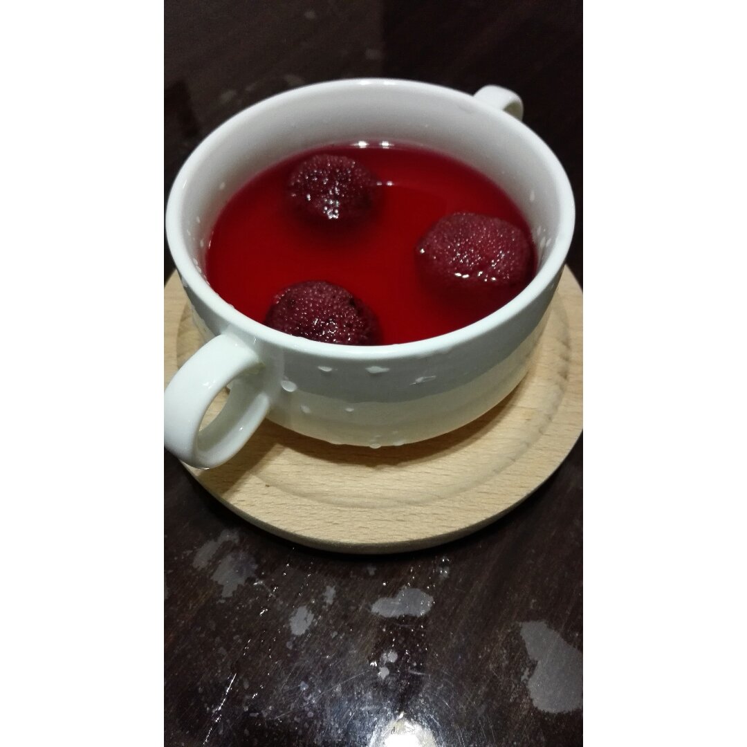 酸酸甜甜杨梅汁