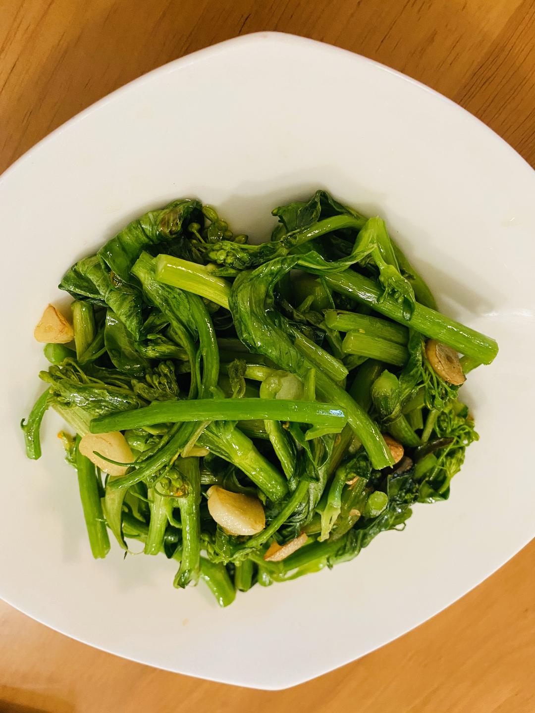 注意这几点你也能做出完美的炒白菜苔